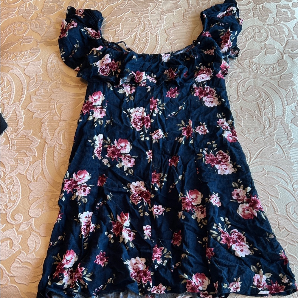 Rue21 Navy Floral Off-Shoulder Blouse